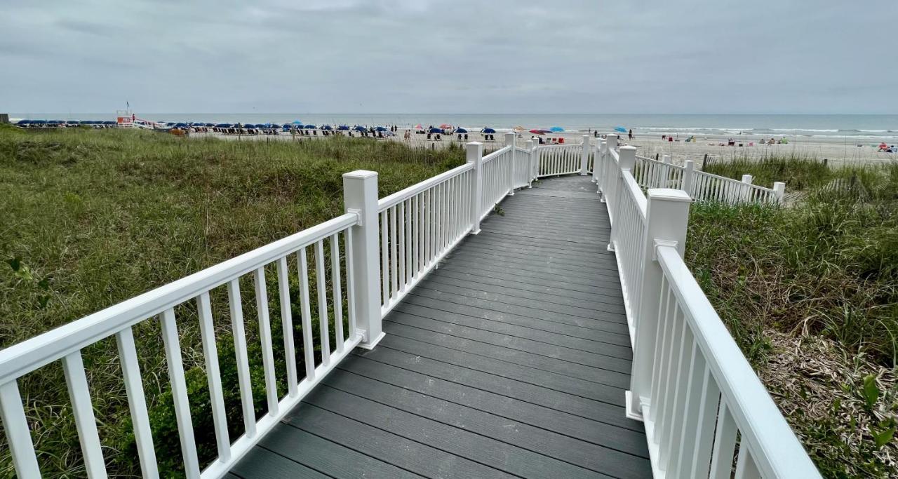 Oceanview Condo With Pool, Hot Tub, Balcony, Right On The Beach Myrtle Beach Extérieur photo